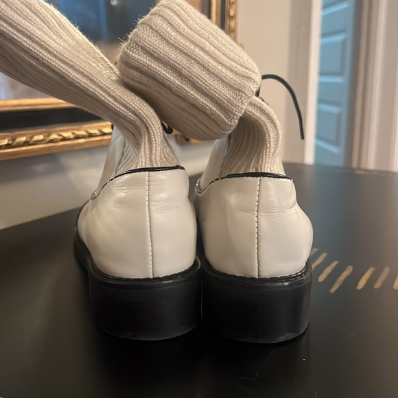 Chanel White Black Shiny Patent/Matte Leather Lace Up Tie Ankle Short Boots 38 - Picture 9 of 10